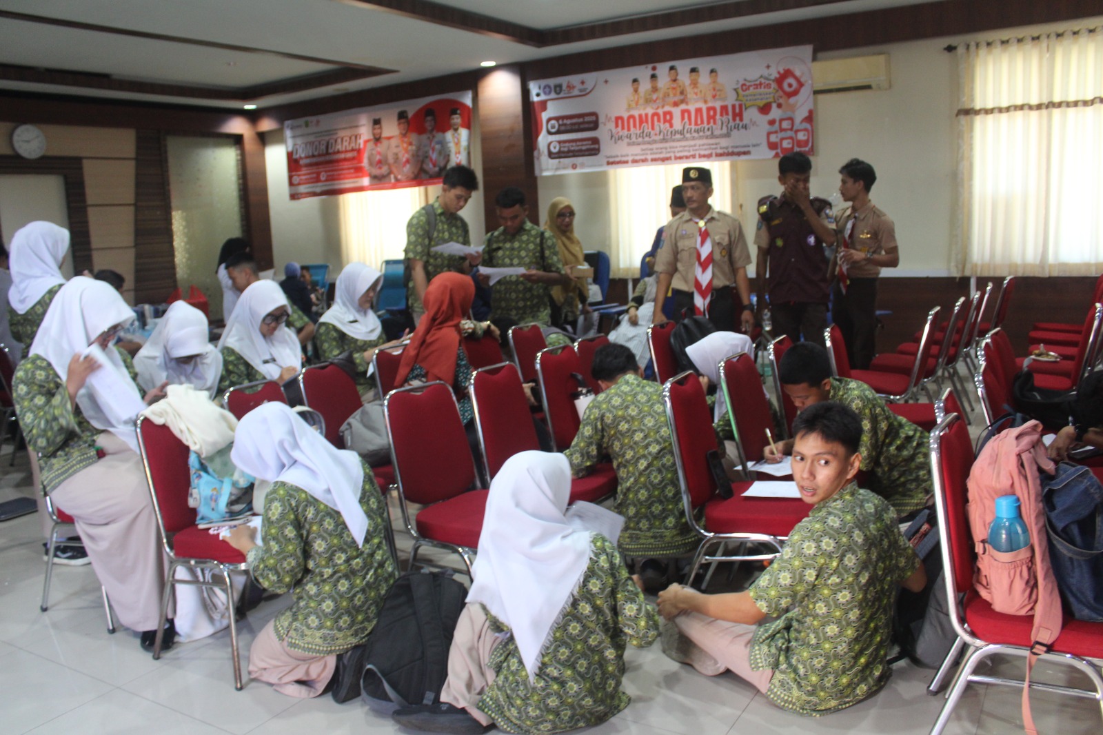 Foto Ketua PMI